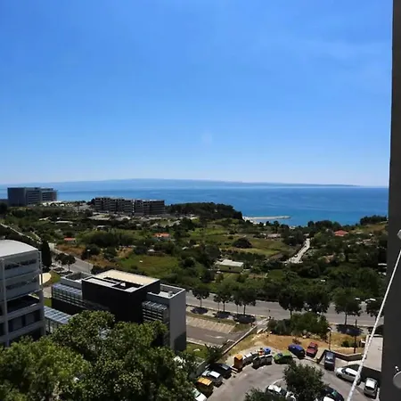Beach - With View *